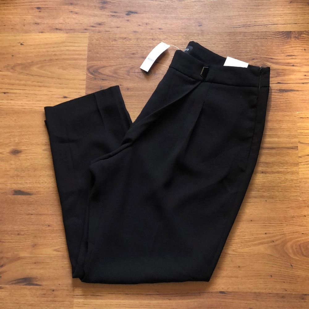 NWT White House Black Market tapered leg pants ankle length Size 12